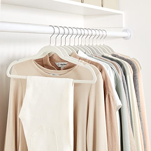 Velvet Non-Slip Suit Hangers, Pack of 50, Black P530