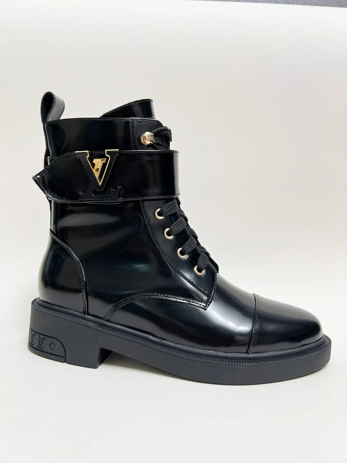 Women Boots S26222