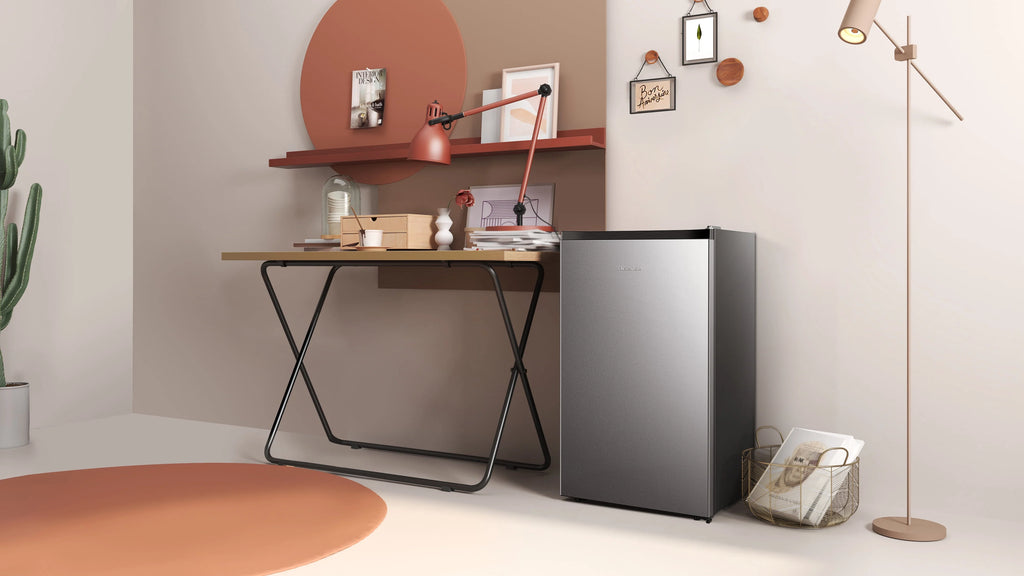 4.4 Cu ft. Single Door Mini Fridge with Chiller M61892