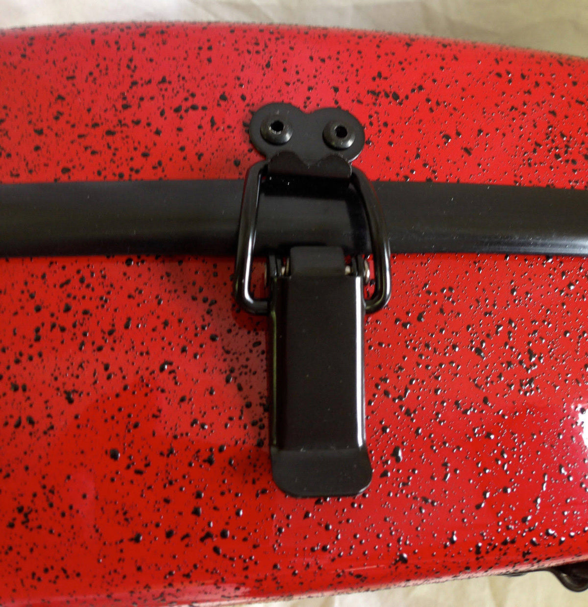 Red 4/4 Fiberglass Violin Case H741004