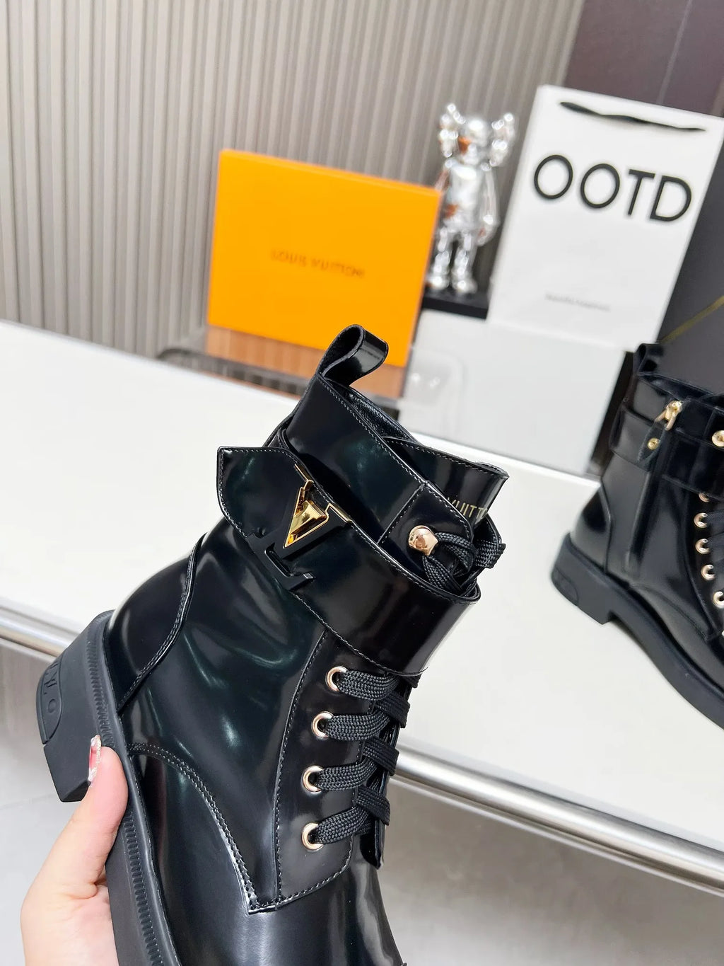 Women Boots S26222