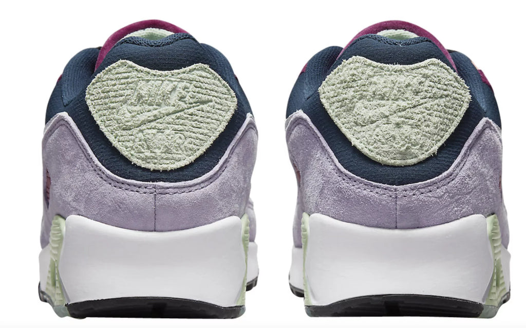 Running Shoes A102311