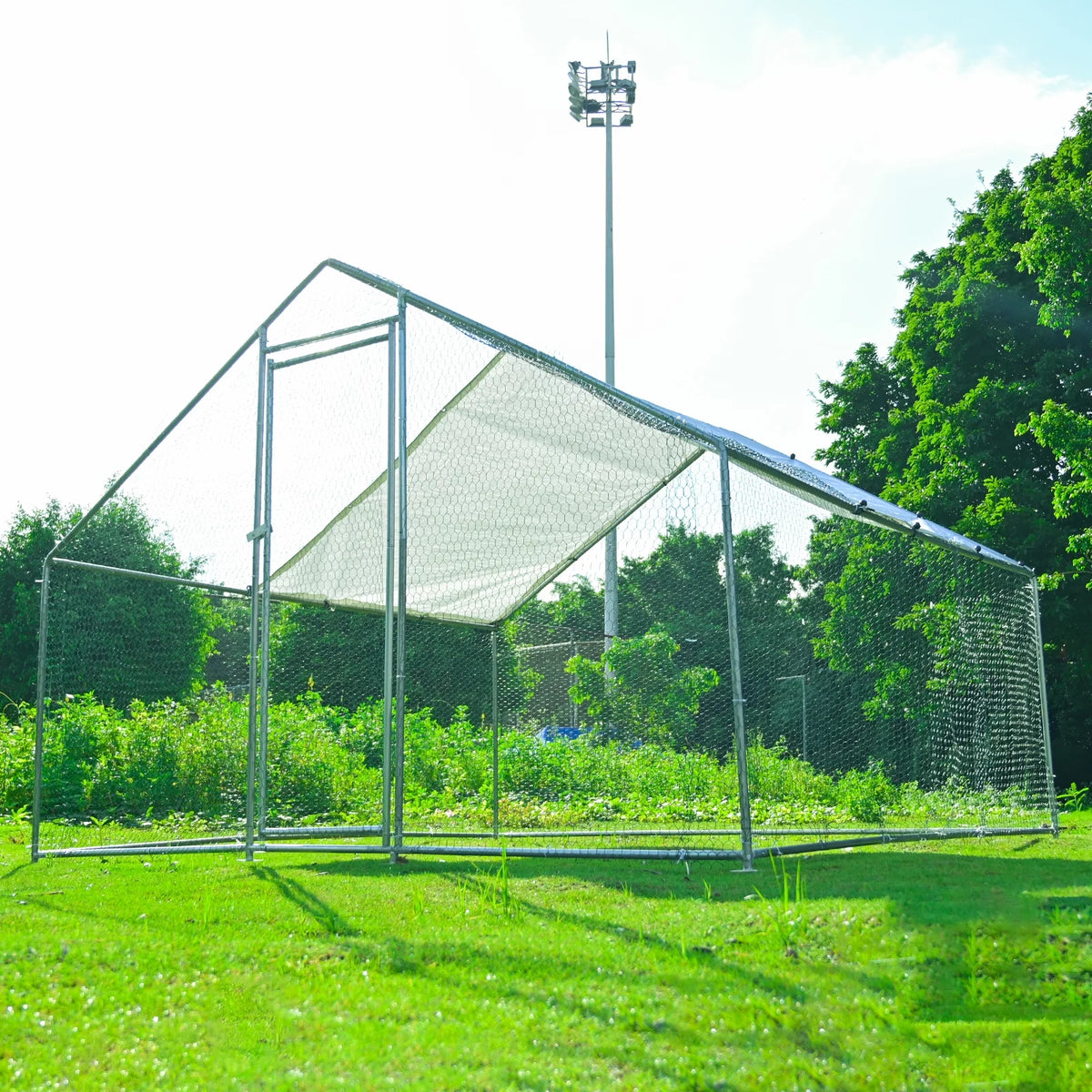 Extra Large Metal Chicken Coop 10 x 10ft M85144