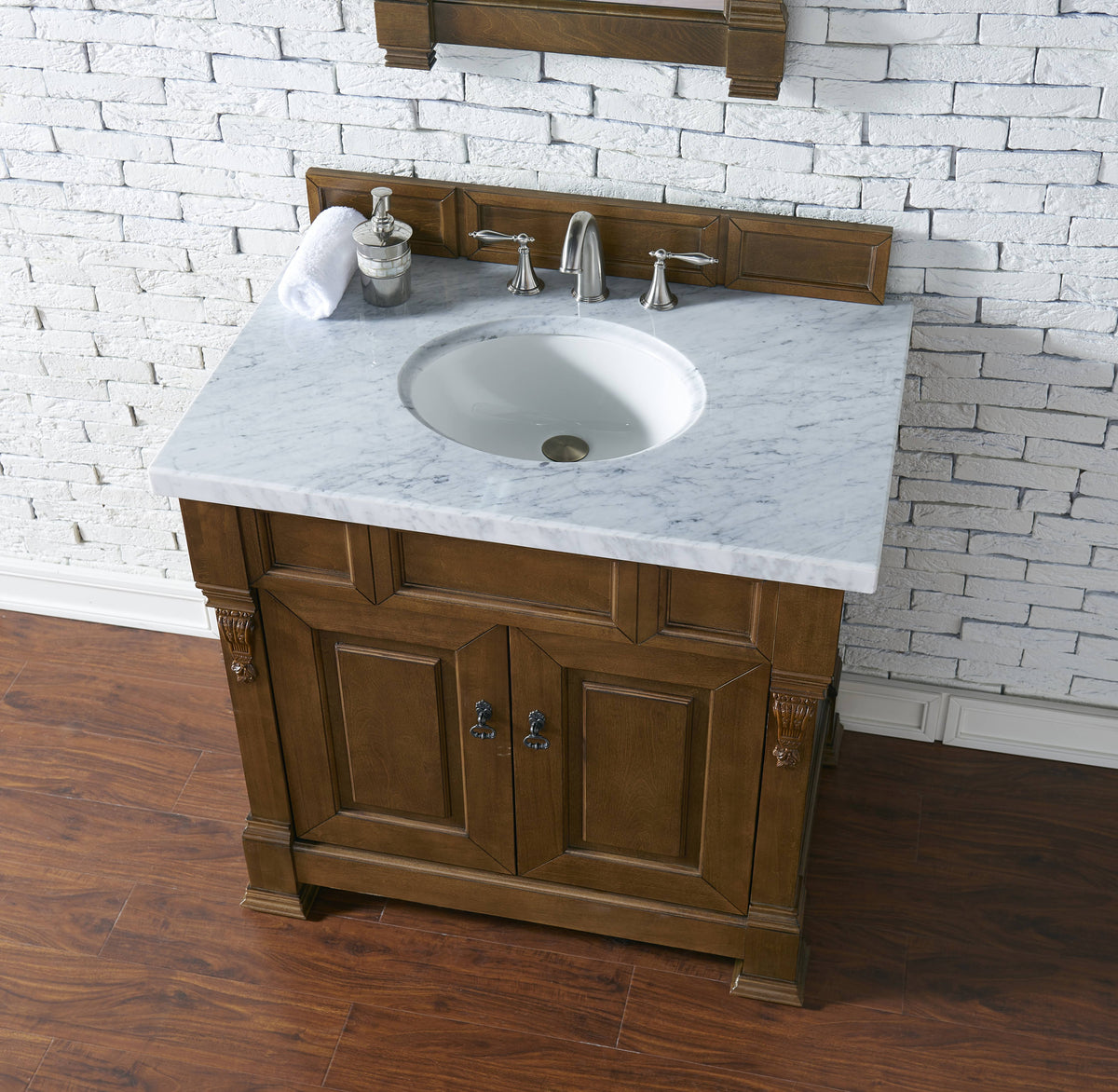 36x22 Single Cabinet E264981