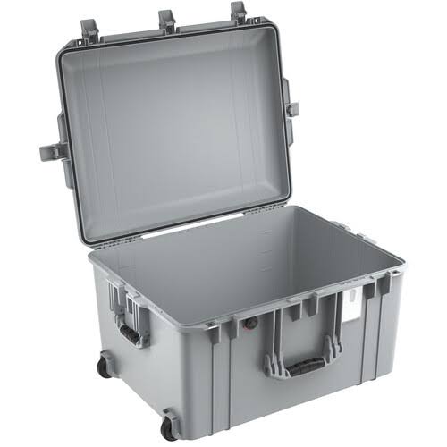 Silver Wheeled Hard Case with Liner I890049