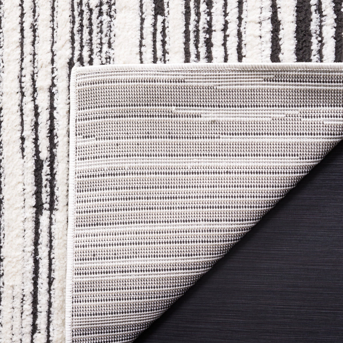 Ivory Black Modern Area Rug X2753