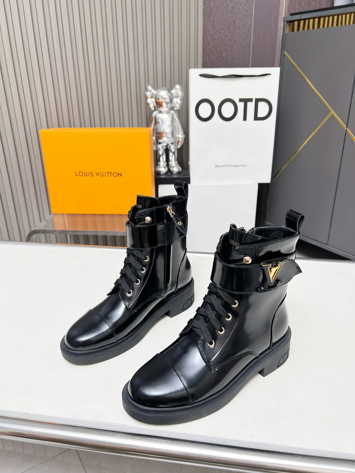 Women Boots S26222