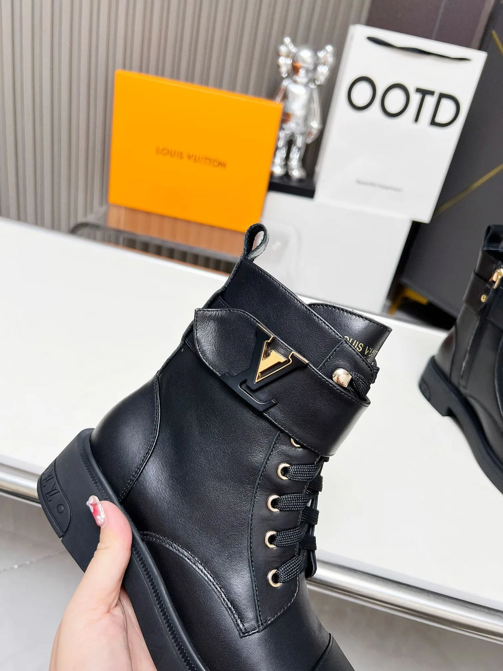 Women Boots S26222