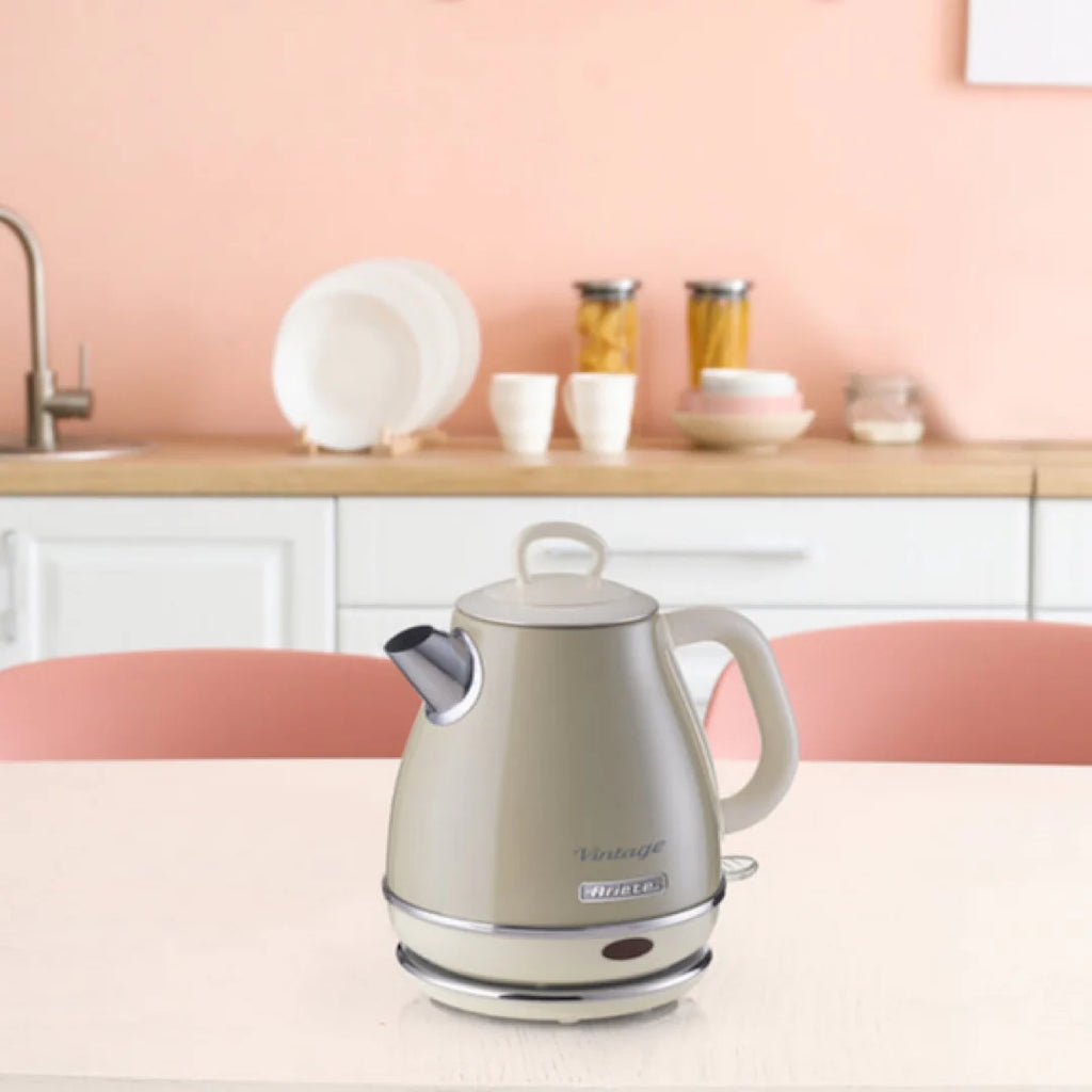 Beige 1L Vintage Kettle K7541