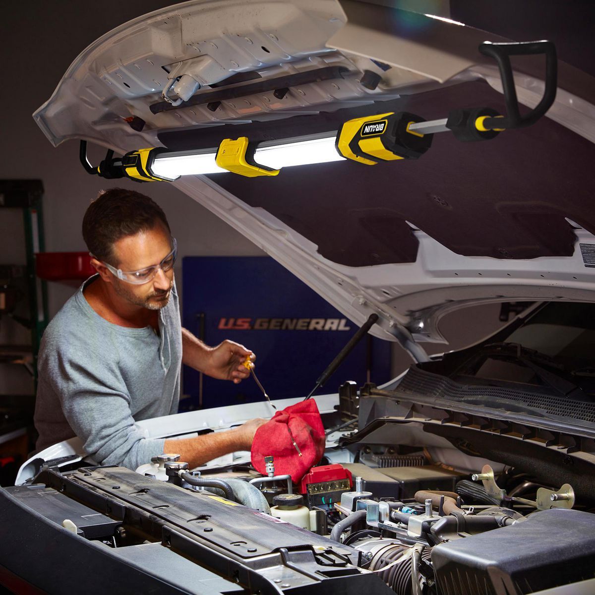 2000 Lumen Foldable Underhood Light Y3084