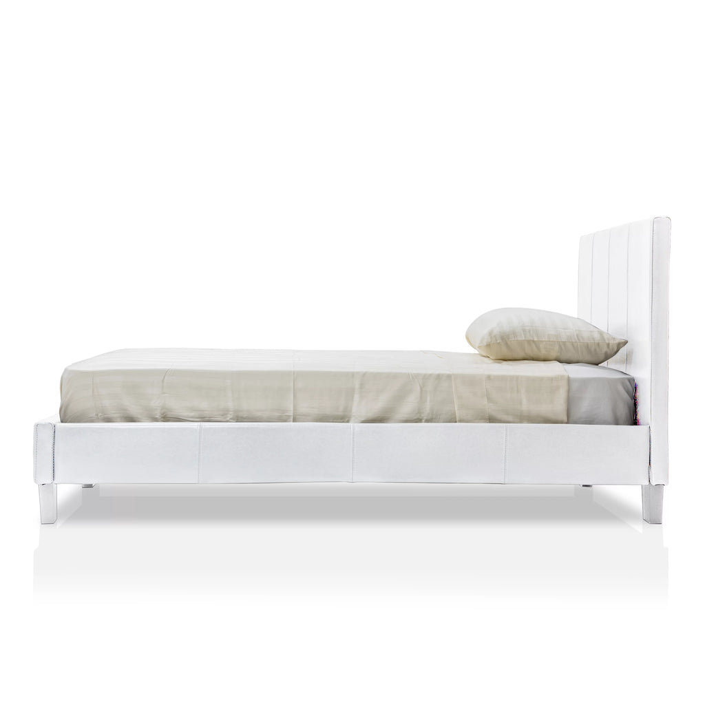 Queen Size Leatherette Platform Bed with 8-Inch Mattress R3962