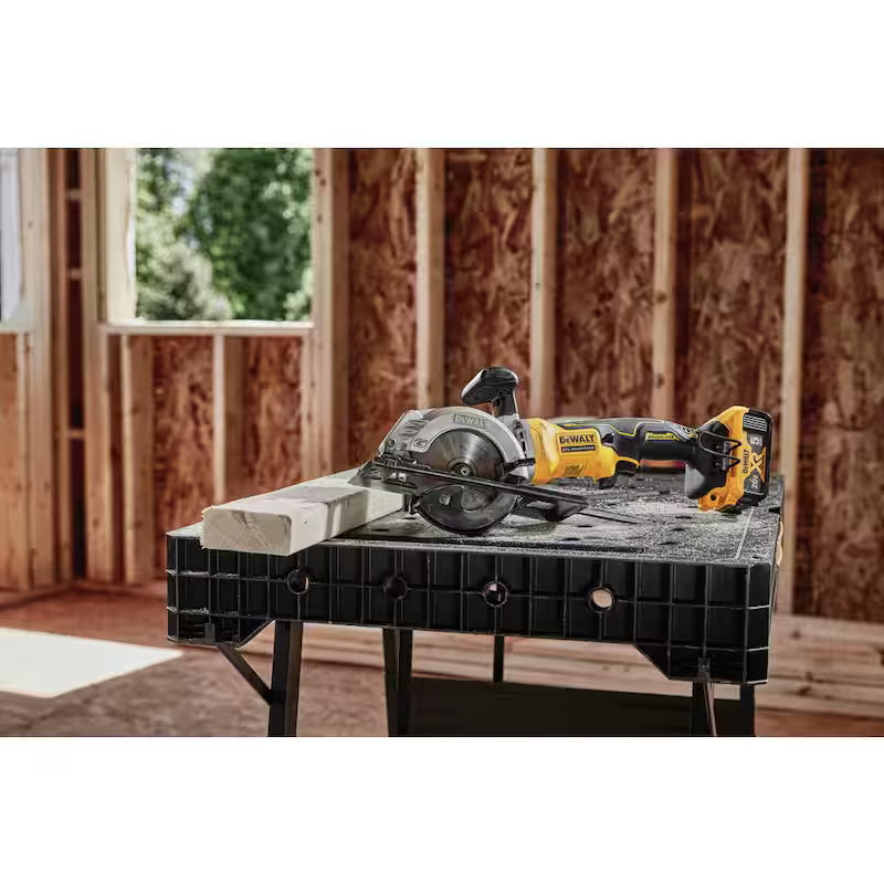 20V MAX Cordless Brushless 4-1/2 in. Circular Saw D71939