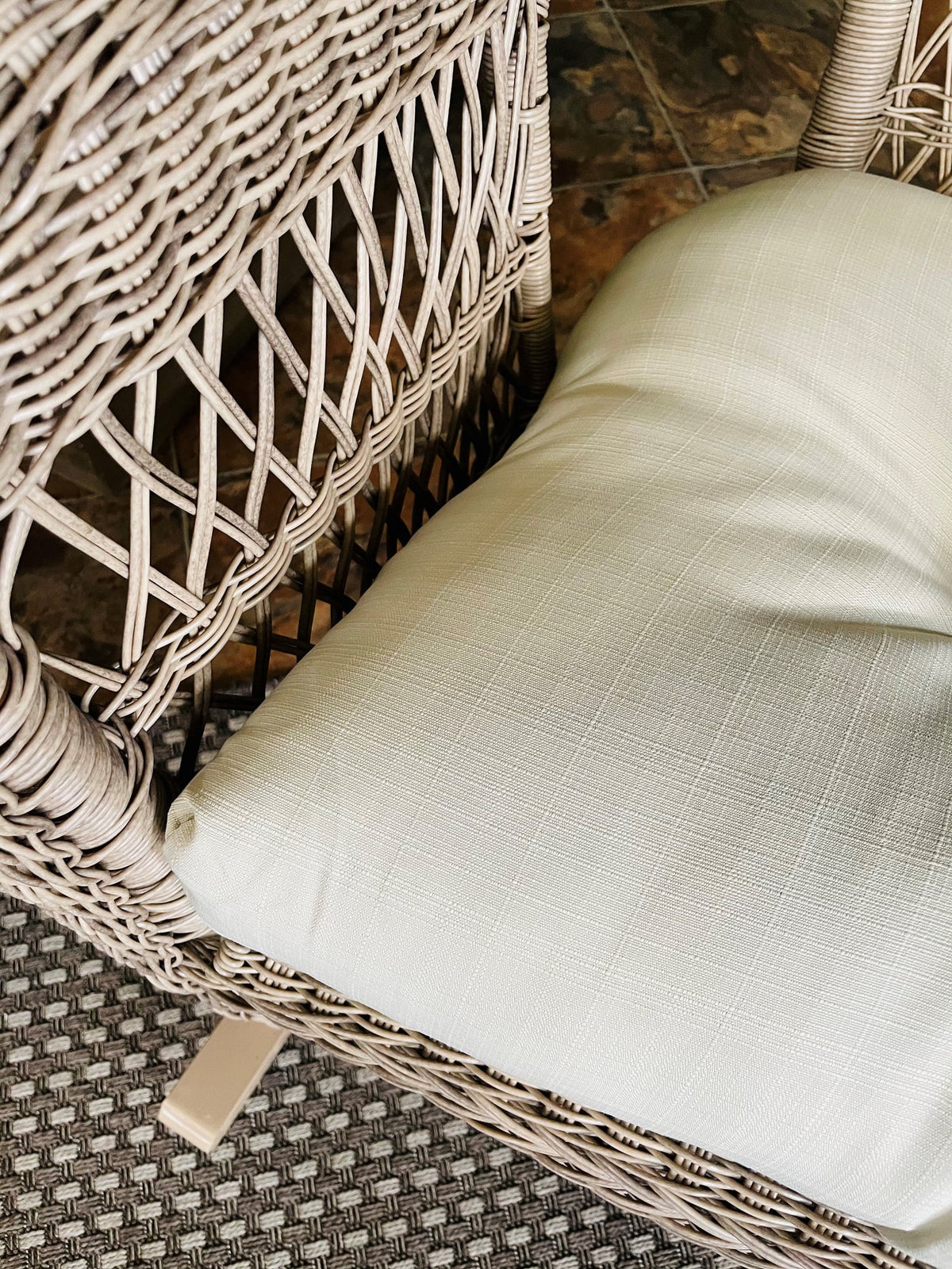 Taupe Brown 3 Piece Cushion Set Y7160