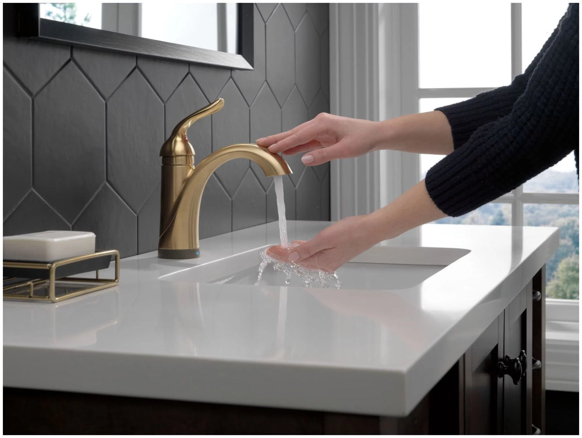 Venetian Bronze Single Handle Bathroom Faucet X778211