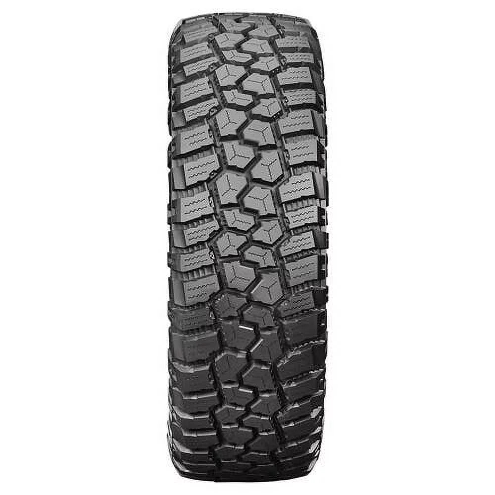 All-Season 285/70R17 116T Tire Q400