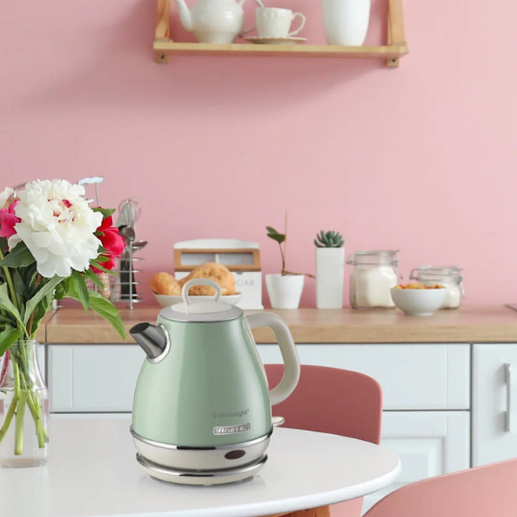 Beige 1L Vintage Kettle K7541